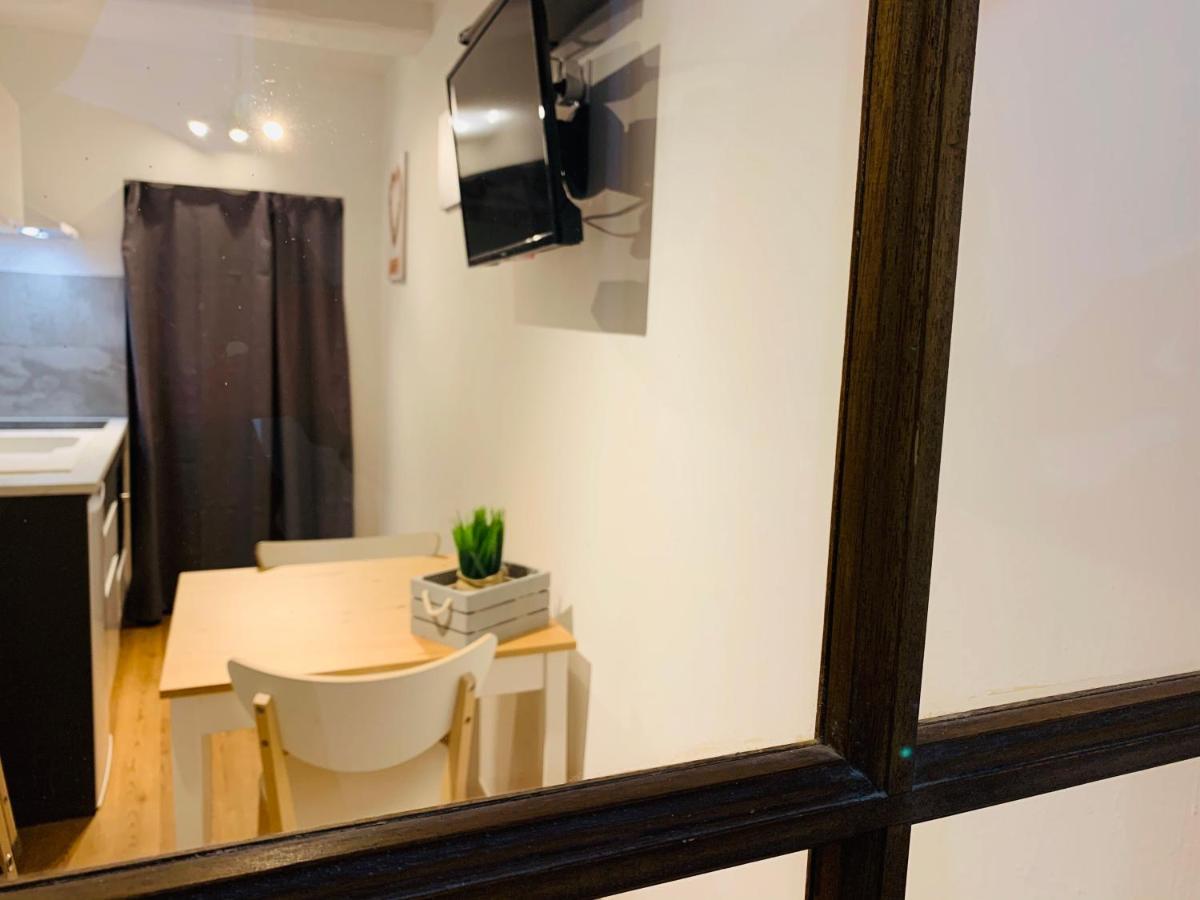 Mazzarin Studio Aix-en-Provence Buitenkant foto